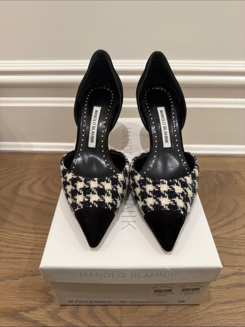 Manolo Blahnik Black & White Houndstooth Pointed Toe Pumps with Black Suede Cap